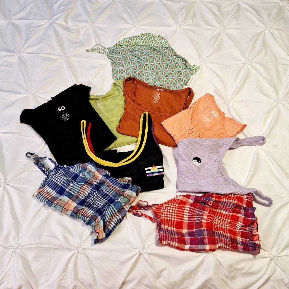 SO TOP BUNDLE – NWT – ALL LARGE – JUNIORS (Lot of 9)